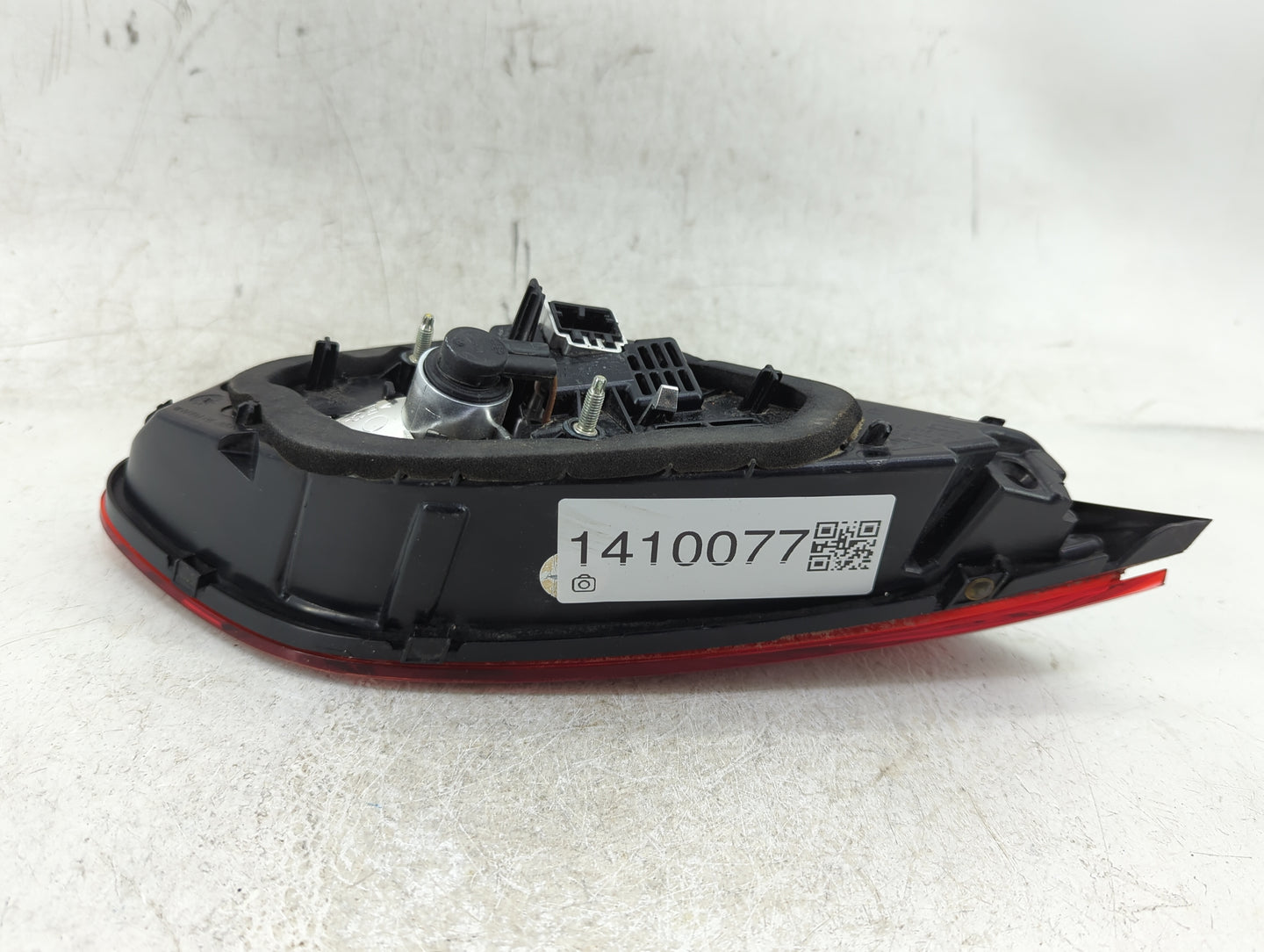 2013-2017 Volkswagen Cc Tail Light Assembly Passenger Right OEM Fits Fits 2013 2014 2015 2016 2017 OEM Used Auto Parts - Oem