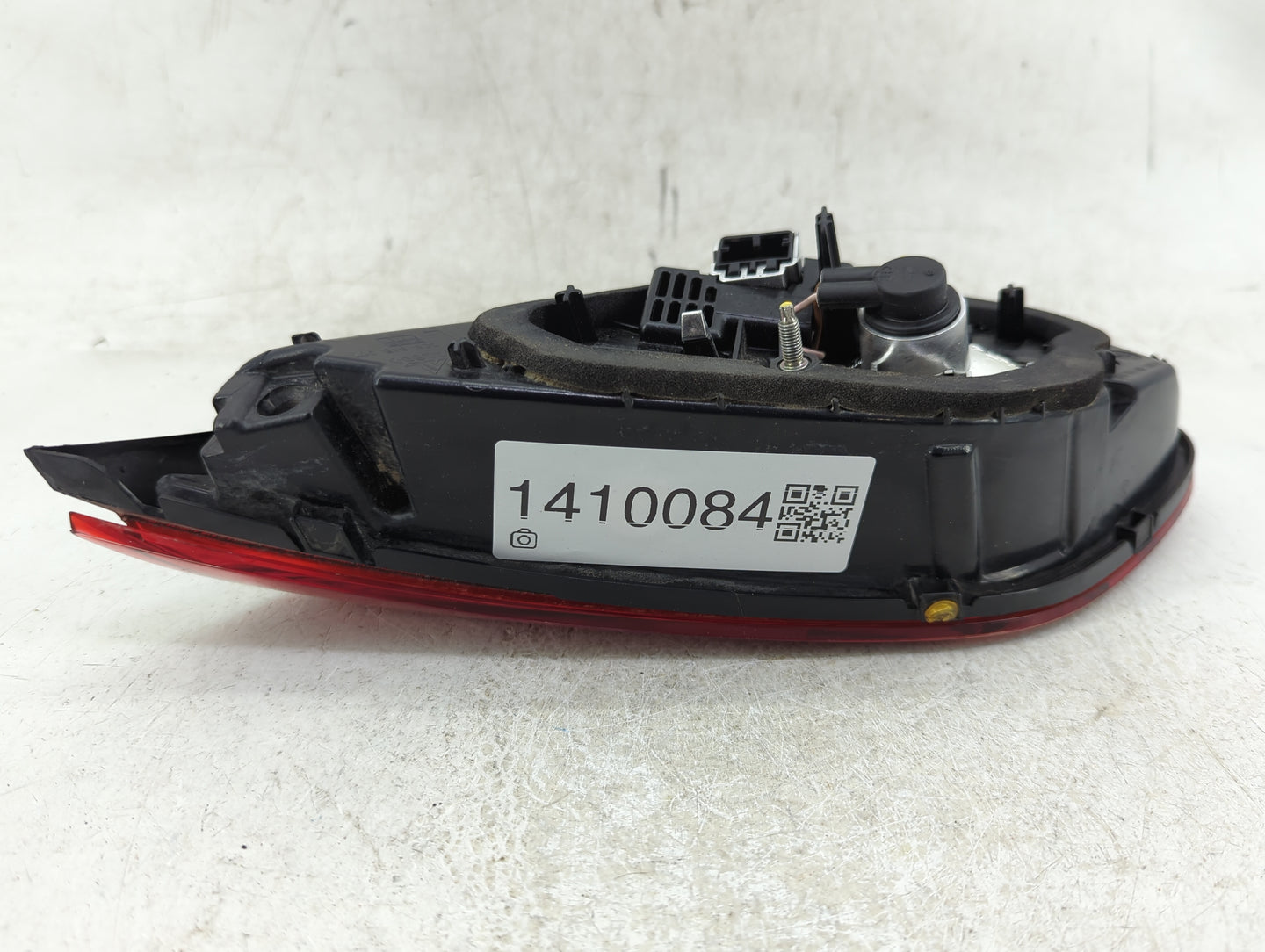 2013-2017 Volkswagen Cc Tail Light Assembly Driver Left OEM P/N:3C8 945 307 Fits Fits 2013 2014 2015 2016 2017 OEM Used Auto