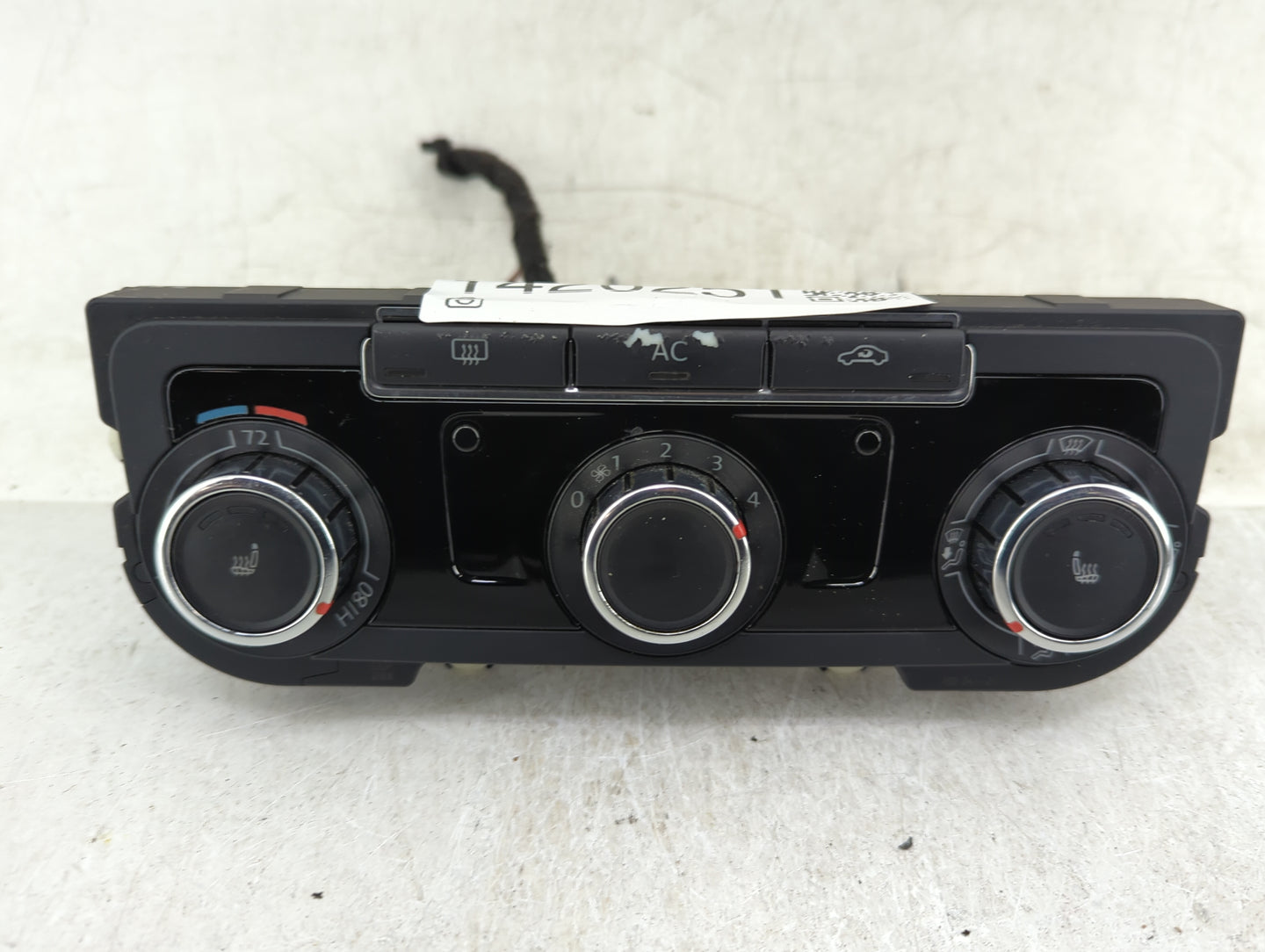 2013 Volkswagen Cc Climate Control Module Temperature AC/Heater Replacement P/N:K003 5HB 009 751 Fits OEM Used Auto Parts - 