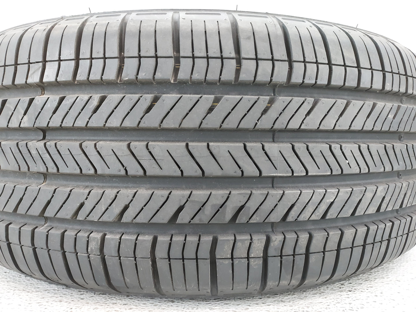 2009-2017 Volkswagen Cc Spare Donut Tire Wheel Rim Oem - Oemusedautoparts1.com