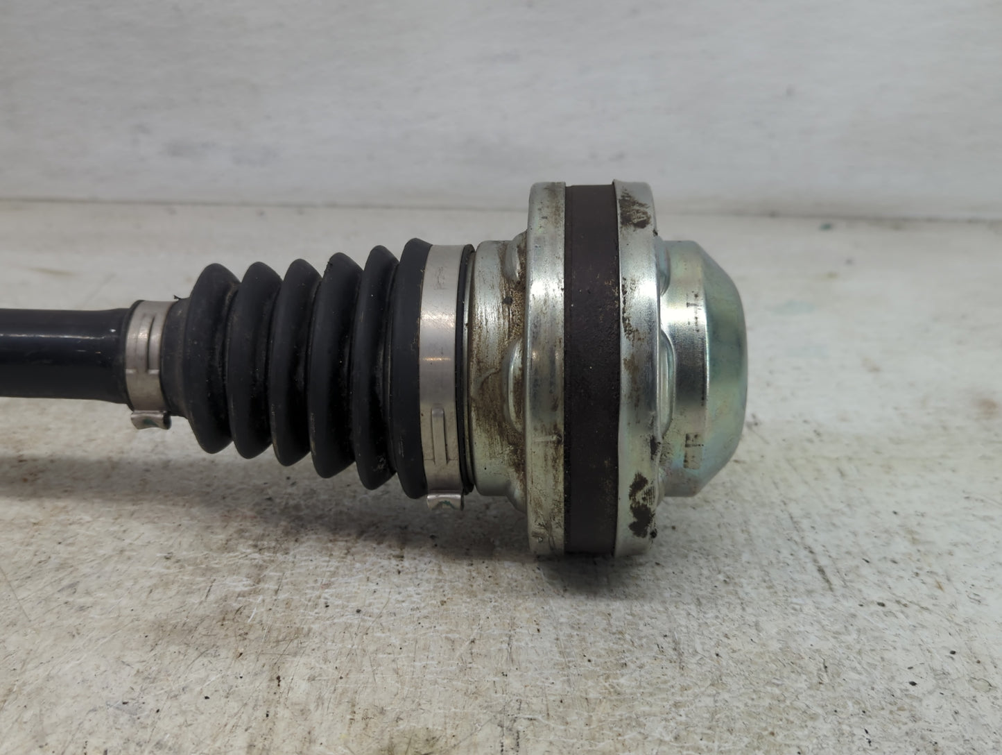 2011-2017 Volkswagen Cc Axle Shaft Front Driver Cv C/v 1428645 - Oemusedautoparts1.com