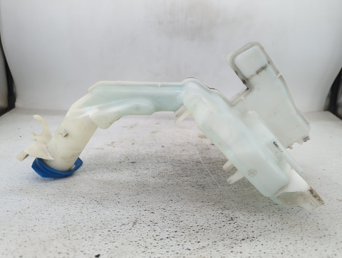 2013-2017 Volkswagen Cc Windshield Washer Fluid Reservoir Bottle 1432477 - Oemusedautoparts1.com
