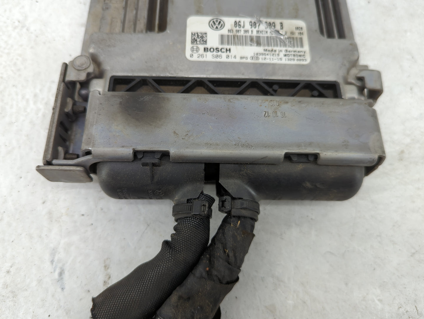 2013 Volkswagen Cc PCM Engine Control Computer ECU ECM PCU OEM P/N:06J907309B 0261S06014 Fits OEM Used Auto Parts - Oemuseda