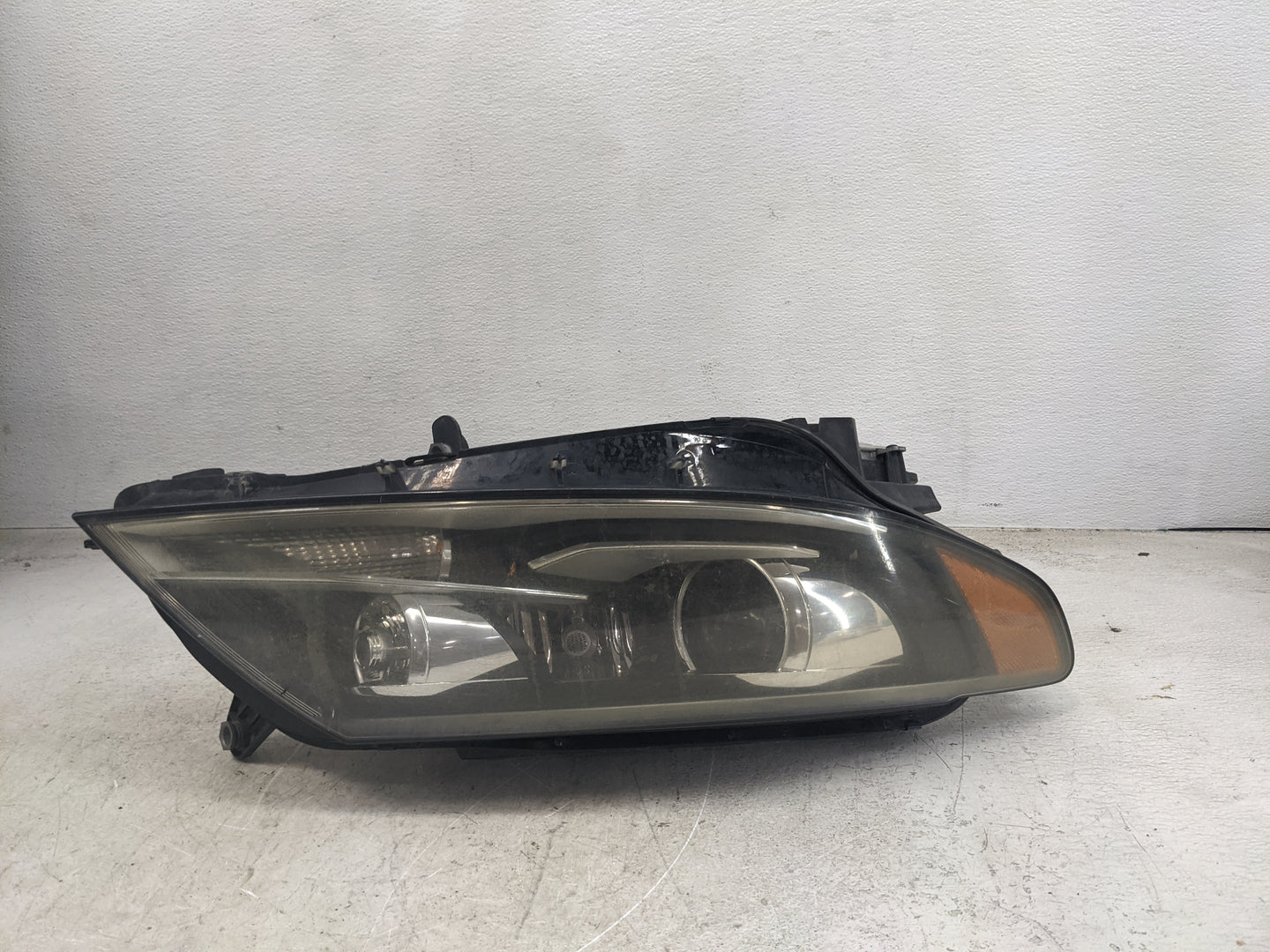 2013-2016 Volkswagen Cc Driver Left Oem Head Light Headlight Lamp - Oemusedautoparts1.com