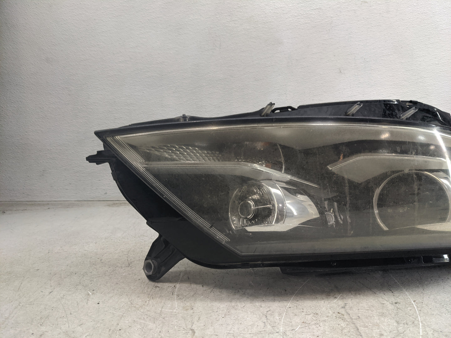 2013-2016 Volkswagen Cc Driver Left Oem Head Light Headlight Lamp - Oemusedautoparts1.com