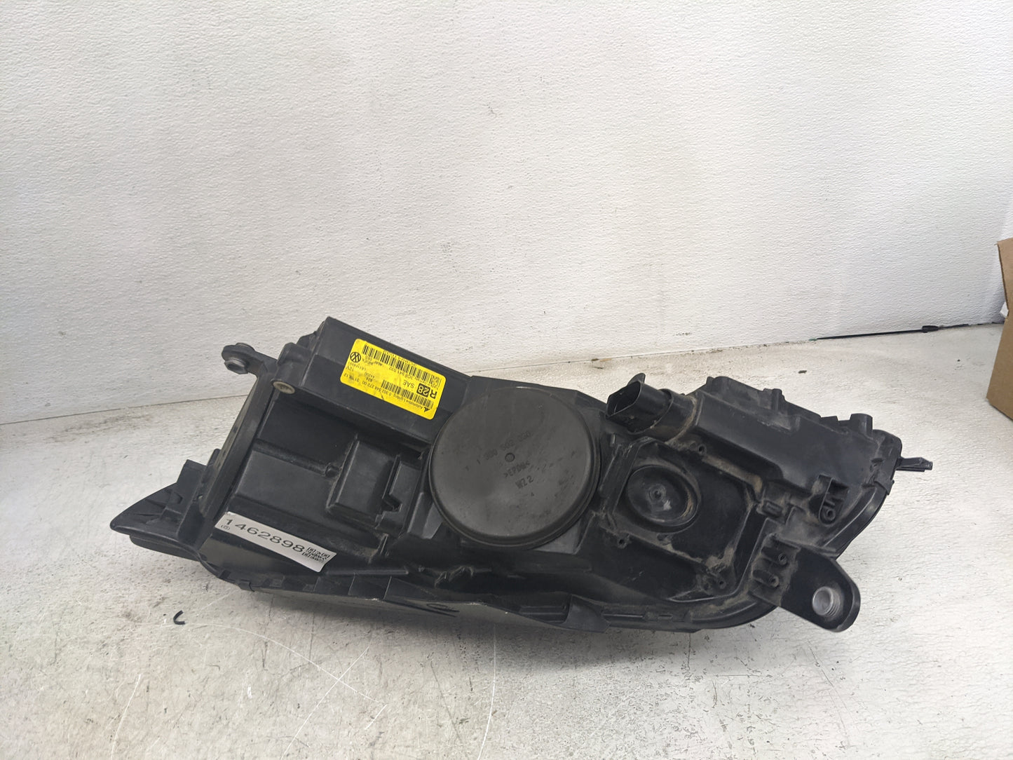 2013-2016 Volkswagen Cc Driver Left Oem Head Light Headlight Lamp - Oemusedautoparts1.com
