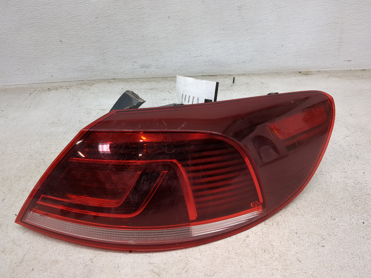 2013-2017 Volkswagen Cc Tail Light Assembly Passenger Right OEM P/N:3C8945208AA Fits Fits 2013 2014 2015 2016 2017 OEM Used 