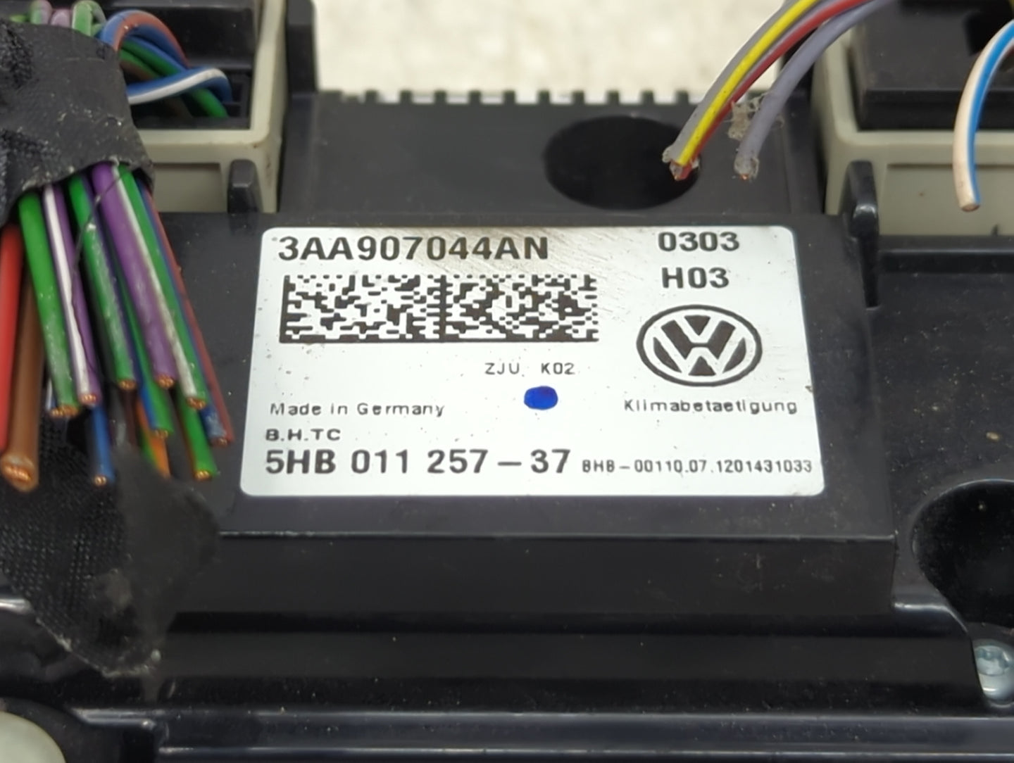 2013-2014 Volkswagen Cc Climate Control Module Temperature AC/Heater Replacement P/N:3AA907044AN 5HB011257-37 Fits Fits 2013