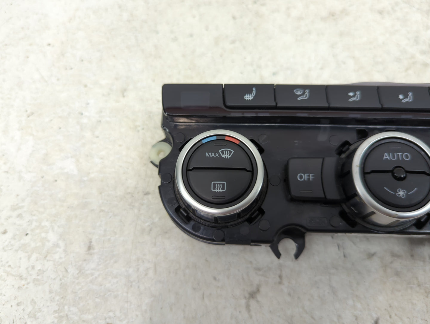 2013-2014 Volkswagen Cc Climate Control Module Temperature AC/Heater Replacement P/N:3AA907044AN 5HB011257-37 Fits Fits 2013