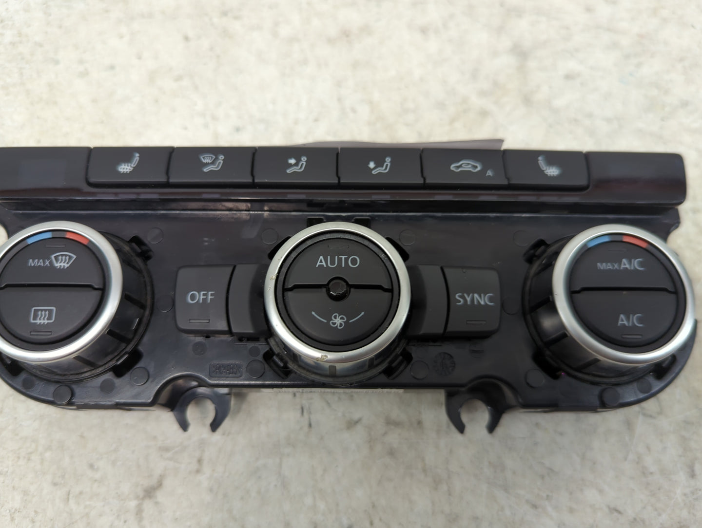 2013-2014 Volkswagen Cc Climate Control Module Temperature AC/Heater Replacement P/N:3AA907044AN 5HB011257-37 Fits Fits 2013