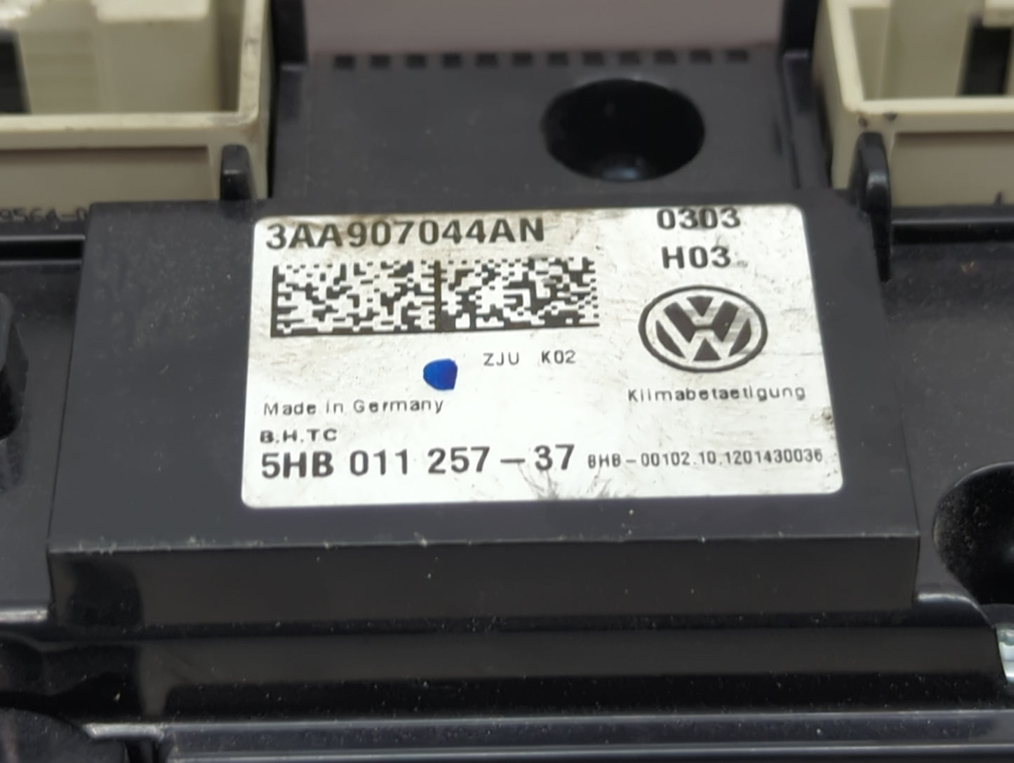 2013-2014 Volkswagen Cc Climate Control Module Temperature AC/Heater Replacement P/N:3AA907044AN 5HB011257-37 Fits Fits 2013