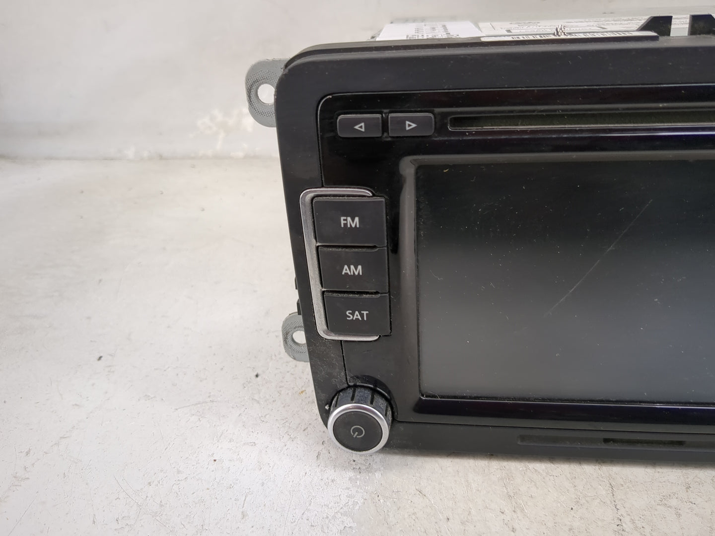 2009-2013 Volkswagen Cc Radio AM FM Cd Player Receiver Replacement P/N:1K0035180AF 28360223 Fits OEM Used Auto Parts - Oemus