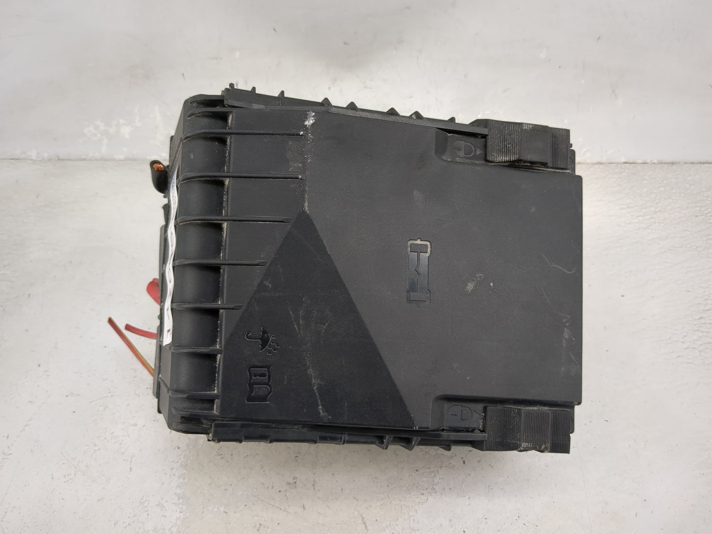 2013-2017 Volkswagen Cc Fusebox Fuse Box Panel Relay Module P/N:3C0937125A 6359-5743 Fits OEM Used Auto Parts - Oemusedautop