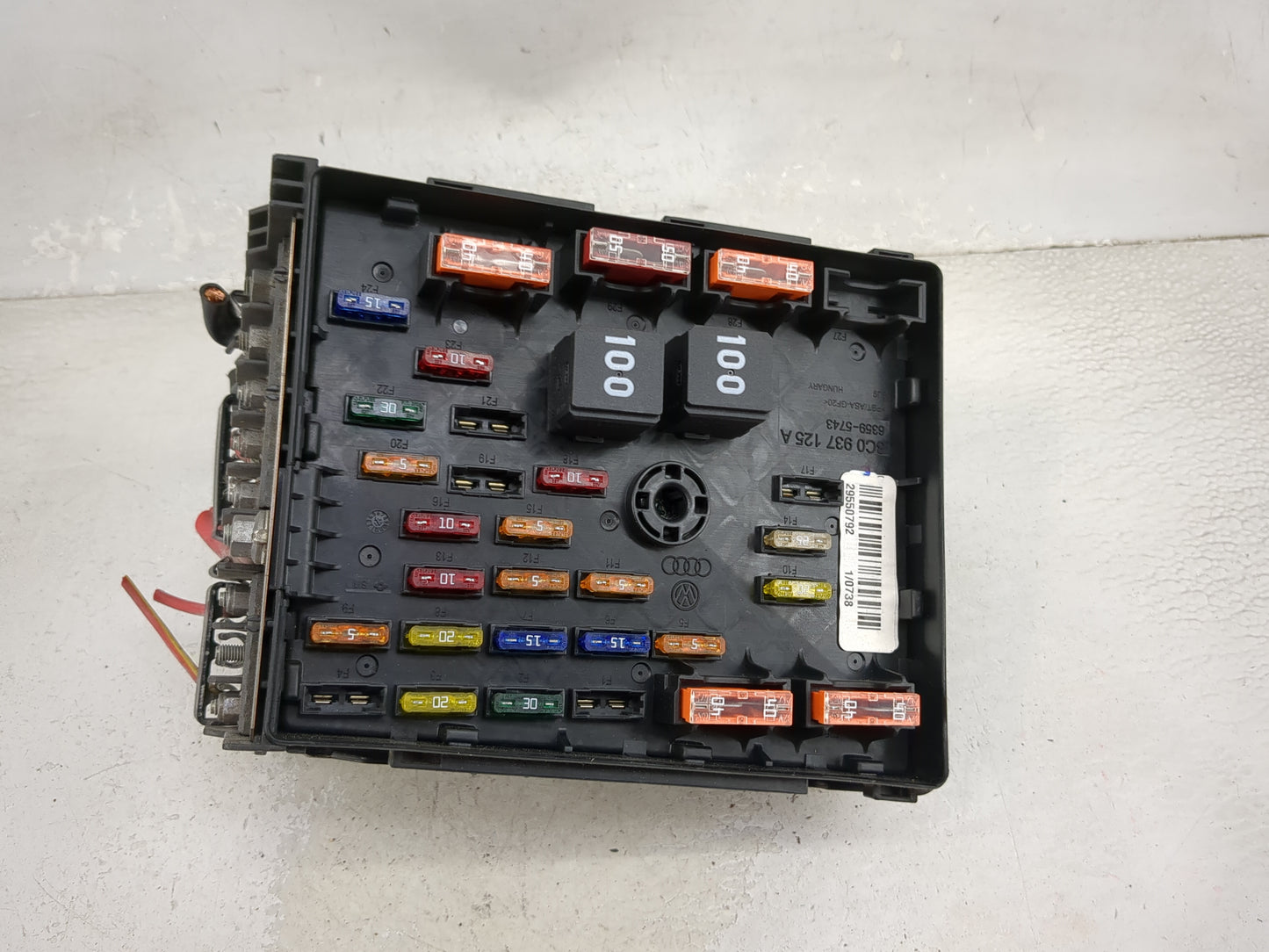 2013-2017 Volkswagen Cc Fusebox Fuse Box Panel Relay Module P/N:3C0937125A 6359-5743 Fits OEM Used Auto Parts - Oemusedautop