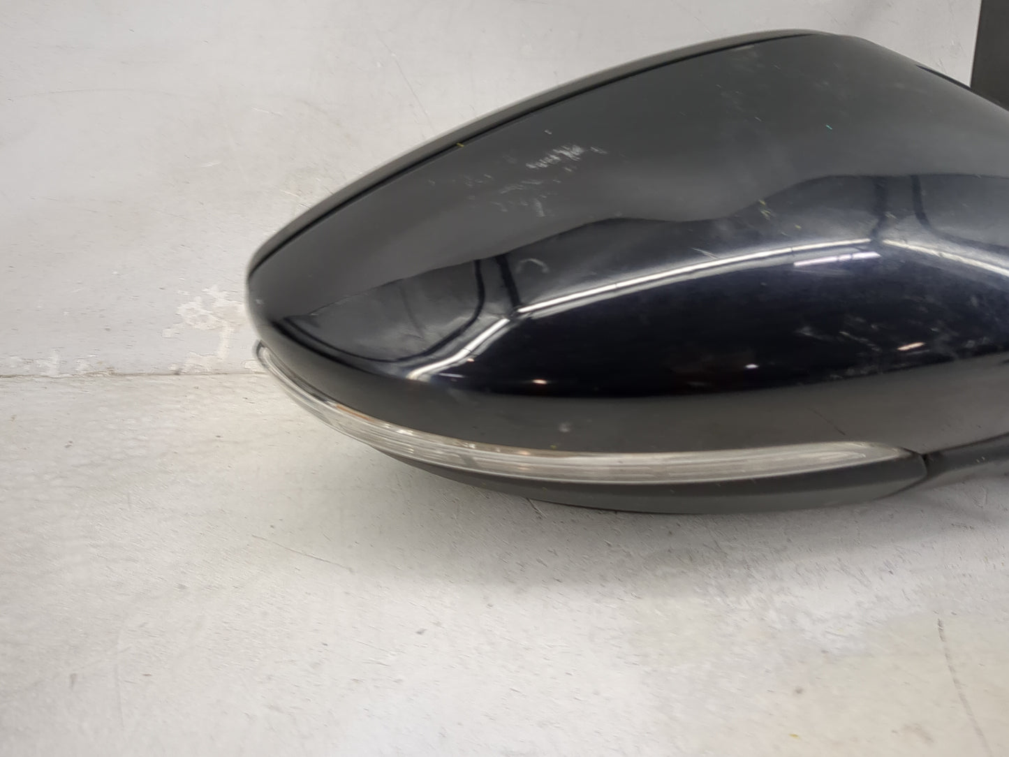 2009-2012 Volkswagen Cc Passenger Side View Mirror - Right Door Mirror OEM Used - Oemusedautoparts1.com