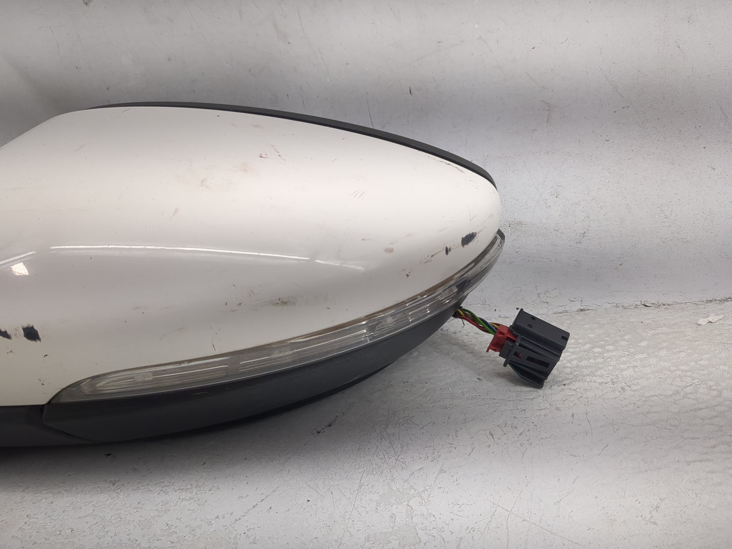 2009-2012 Volkswagen Cc Driver Side View Mirror - Left Door Mirror OEM Used - Oemusedautoparts1.com