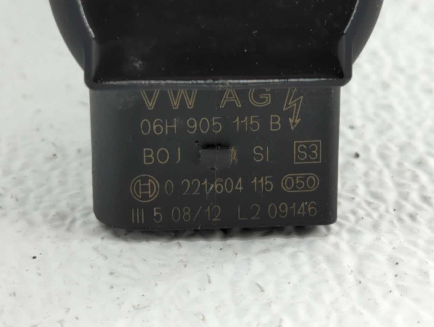 2013 Volkswagen Cc Ignition Coil Igniter Pack - Oemusedautoparts1.com