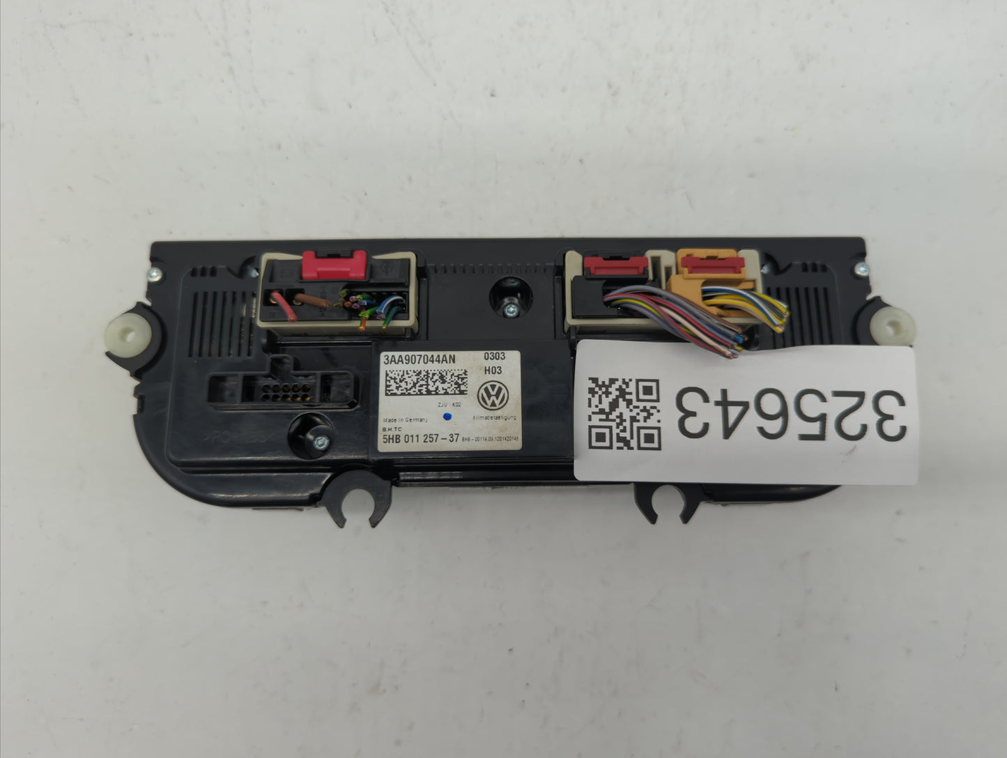 2013-2014 Volkswagen Cc Climate Control Module Temperature AC/Heater Replacement P/N:3AA907044AN 5HB 011 257 Fits Fits 2013 