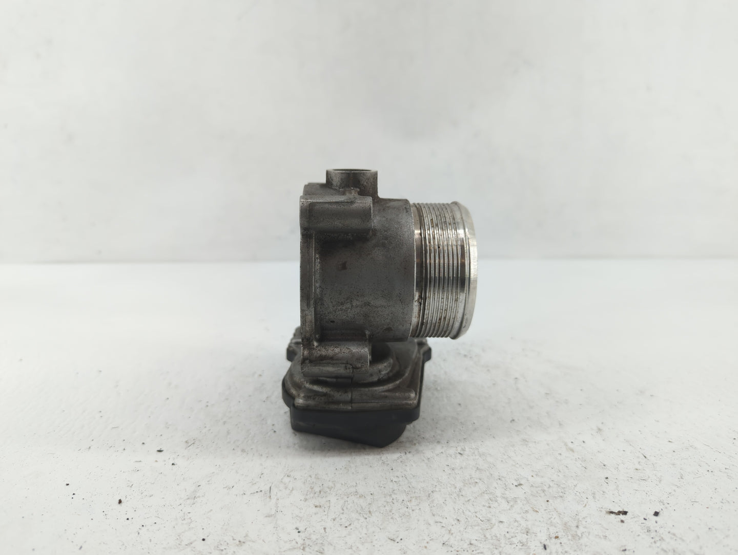 2009-2017 Volkswagen Cc Throttle Body P/N:06F 133 062 G 06F 133 062 Q Fits OEM Used Auto Parts - Oemusedautoparts1.com