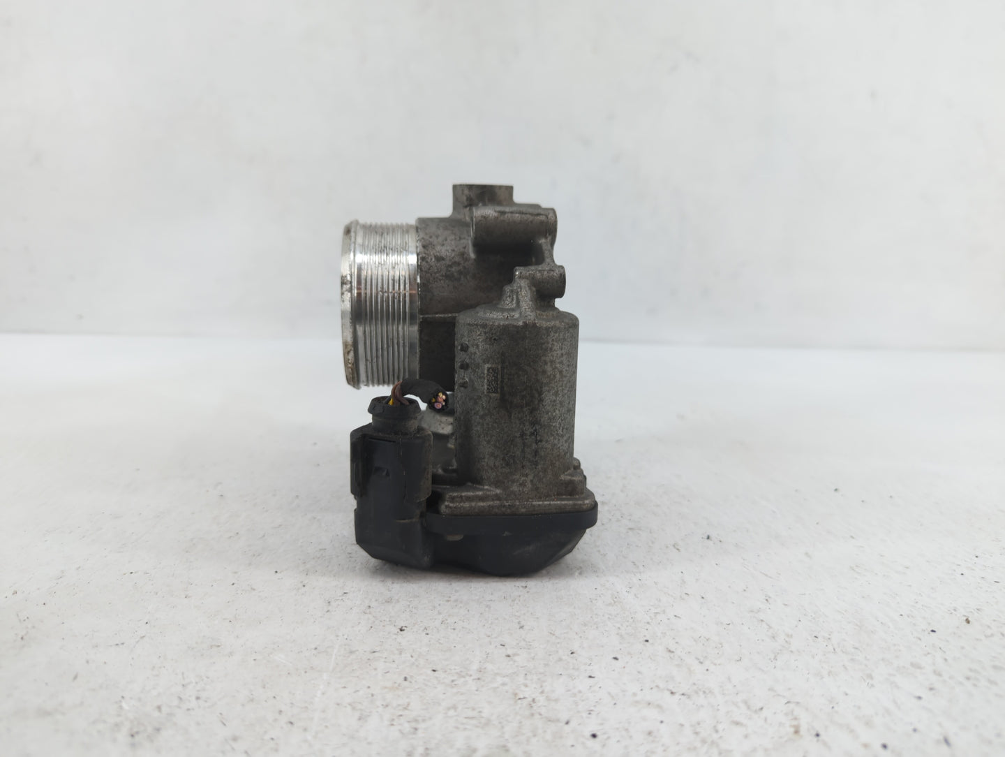 2009-2017 Volkswagen Cc Throttle Body P/N:06F 133 062 G 06F 133 062 Q Fits OEM Used Auto Parts - Oemusedautoparts1.com