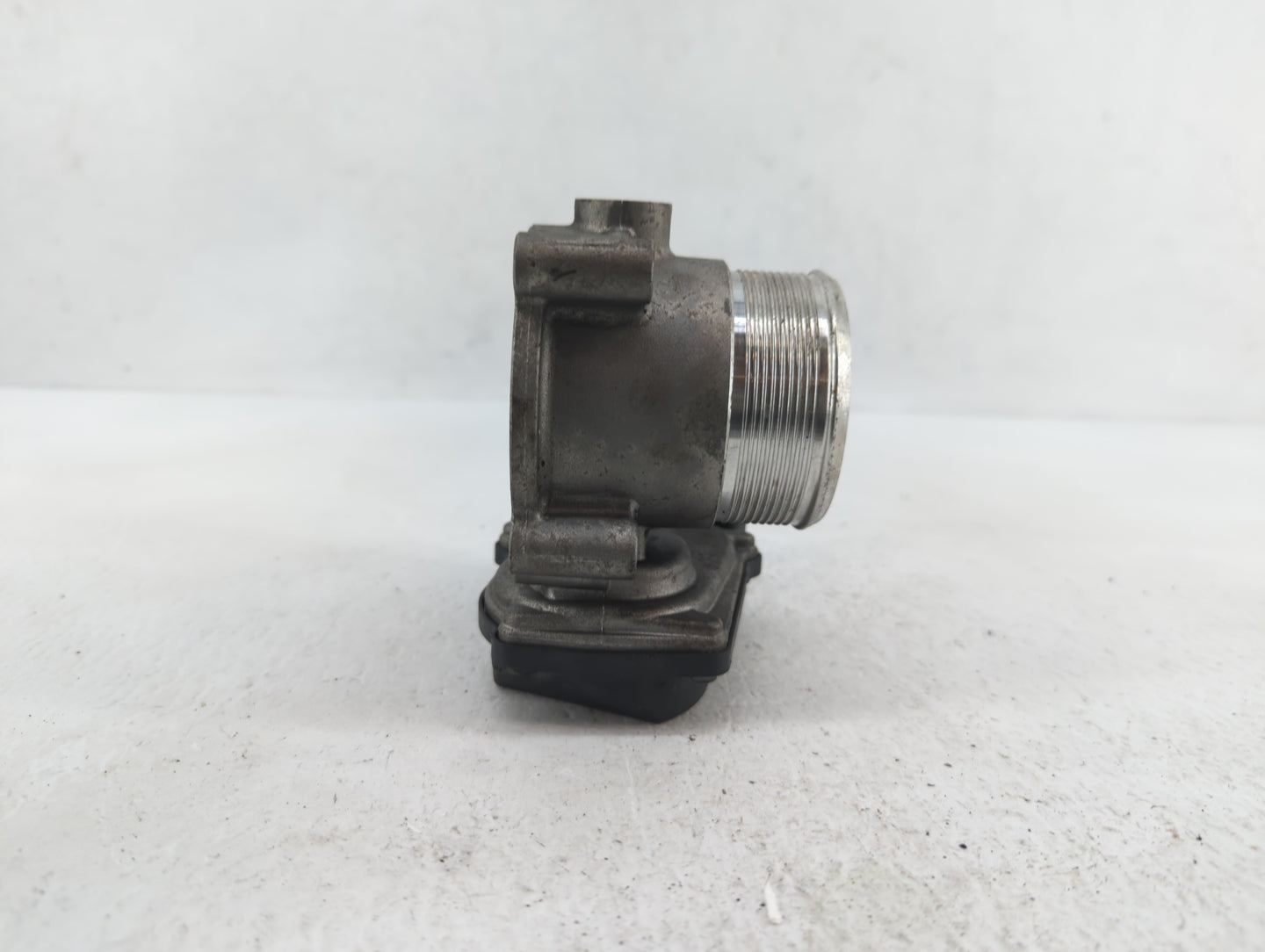 2009-2017 Volkswagen Cc Throttle Body P/N:06F 133 062 G 06F 133 062 Q Fits OEM Used Auto Parts - Oemusedautoparts1.com