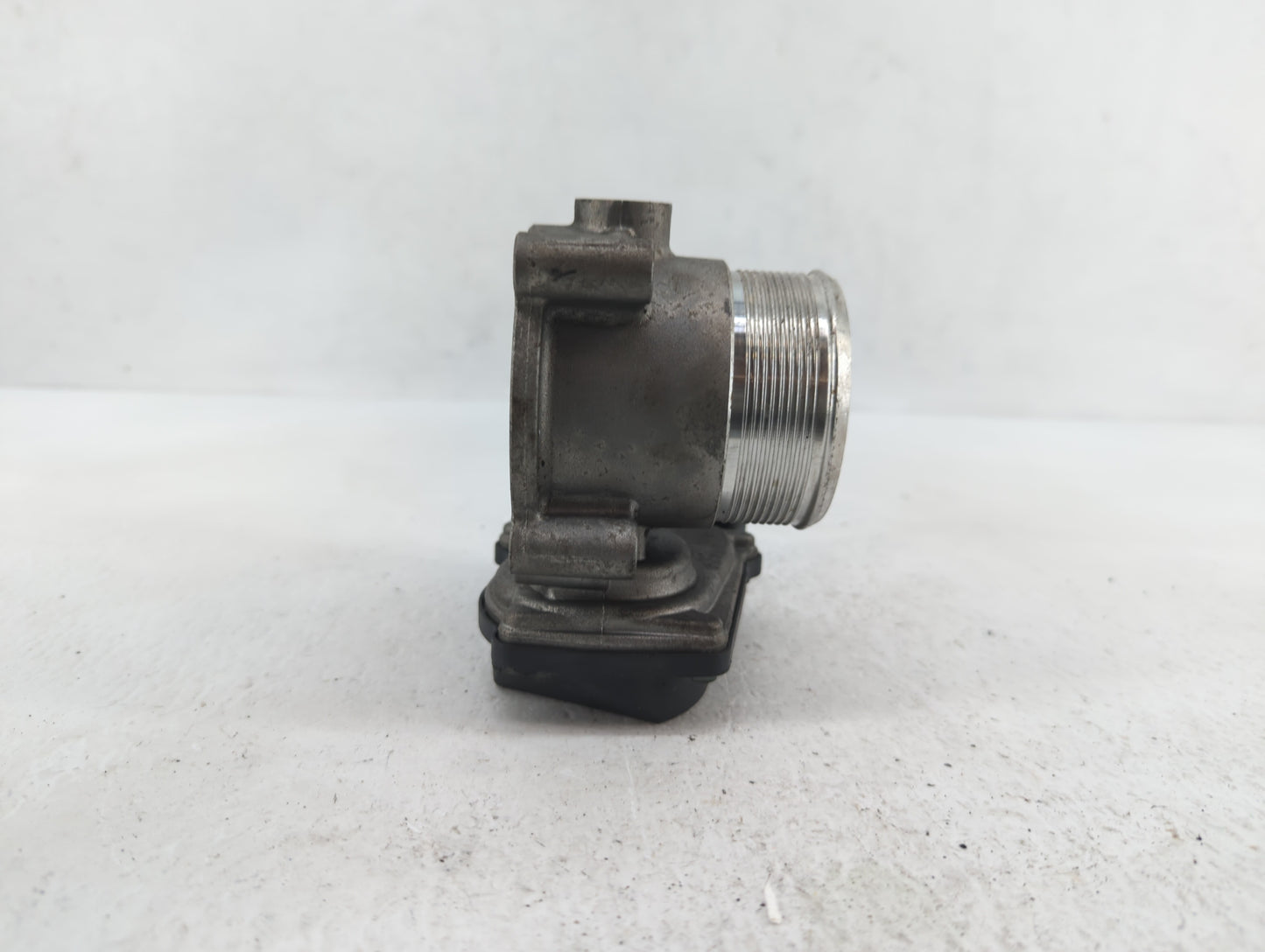 2009-2017 Volkswagen Cc Throttle Body P/N:06F 133 062 G 06F 133 062 Q Fits OEM Used Auto Parts - Oemusedautoparts1.com
