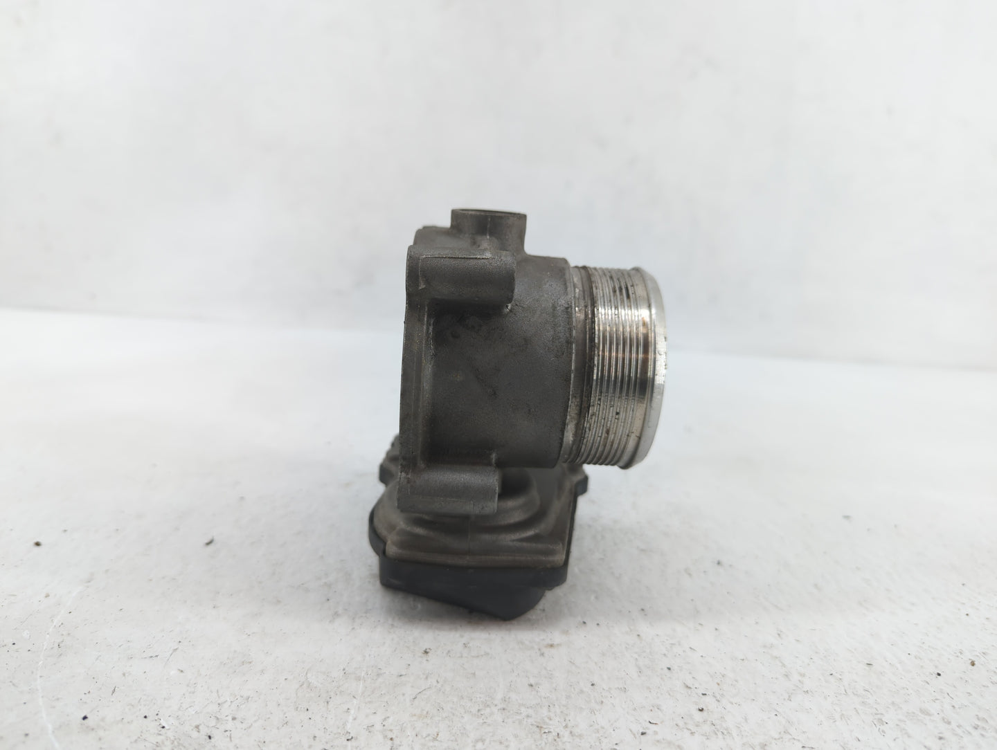 2009-2017 Volkswagen Cc Throttle Body P/N:06F 133 062 G 06F 133 062 Q Fits OEM Used Auto Parts - Oemusedautoparts1.com