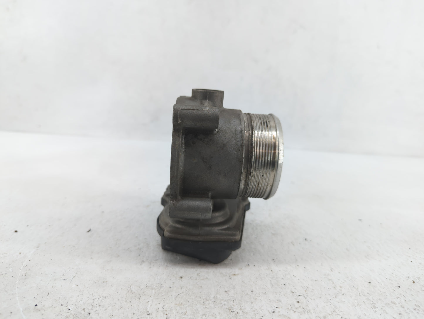 2009-2017 Volkswagen Cc Throttle Body P/N:06F 133 062 G 06F 133 062 Q Fits OEM Used Auto Parts - Oemusedautoparts1.com