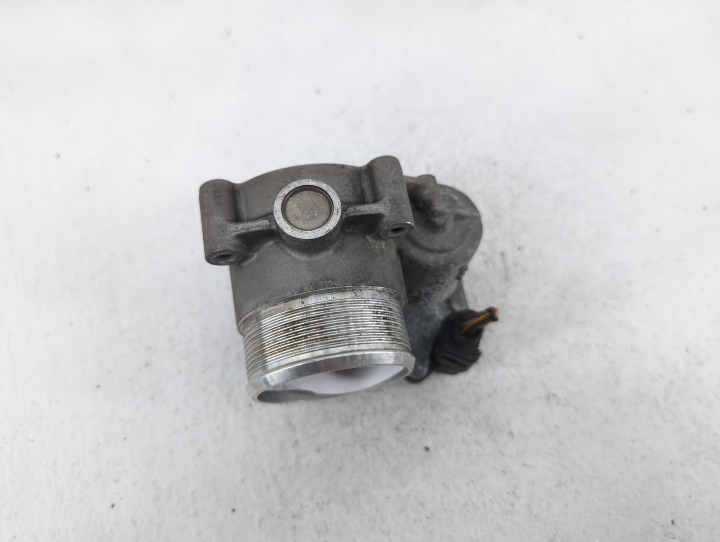 2009-2017 Volkswagen Cc Throttle Body P/N:06F 133 062 G 06F 133 062 Q Fits OEM Used Auto Parts - Oemusedautoparts1.com