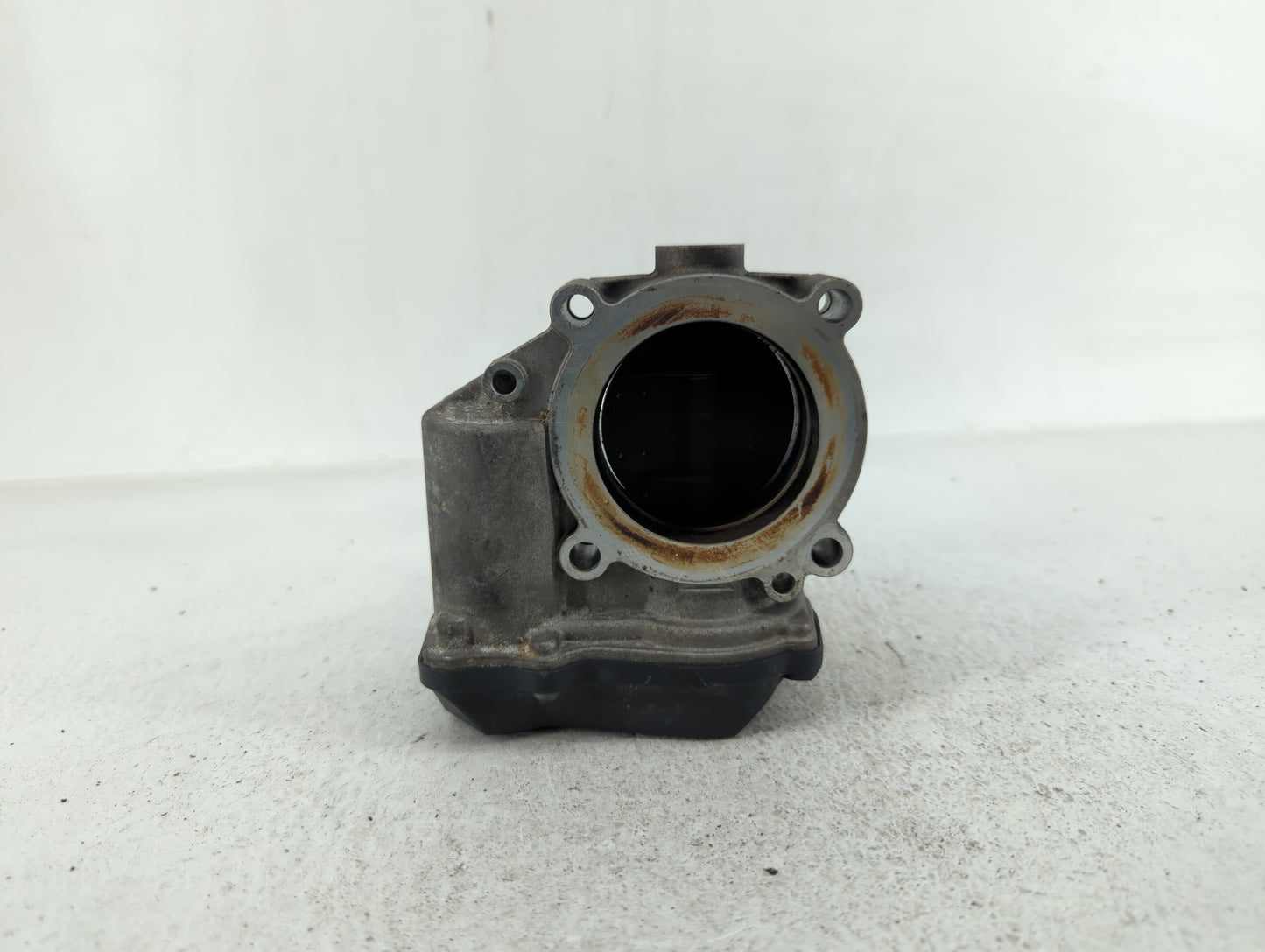 2009-2017 Volkswagen Cc Throttle Body P/N:06F 133 062 G 06F 133 062 Q Fits OEM Used Auto Parts - Oemusedautoparts1.com