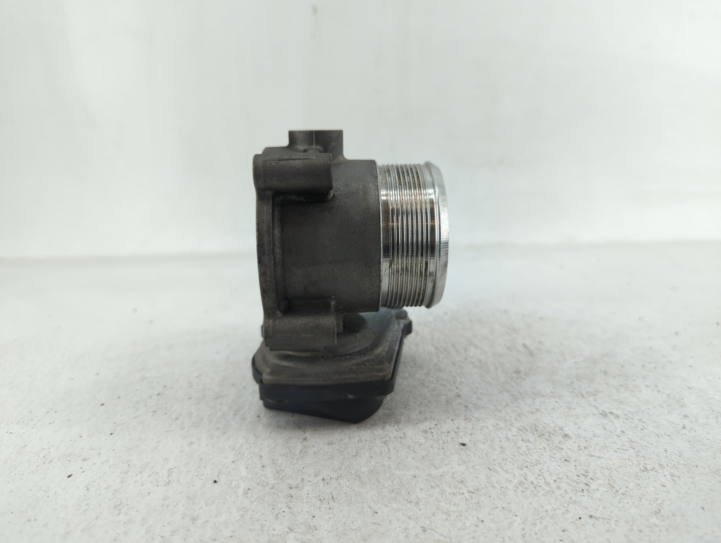2009-2017 Volkswagen Cc Throttle Body P/N:06F 133 062 G 06F 133 062 Q Fits OEM Used Auto Parts - Oemusedautoparts1.com