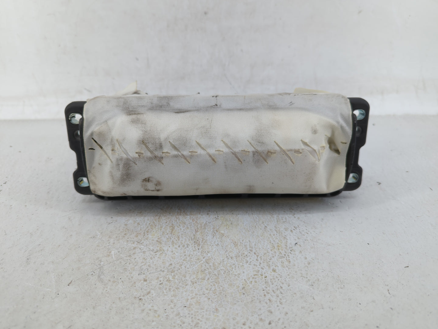 2013-2017 Volkswagen Cc Air Bag Passenger Right Dashboard Oem - Oemusedautoparts1.com