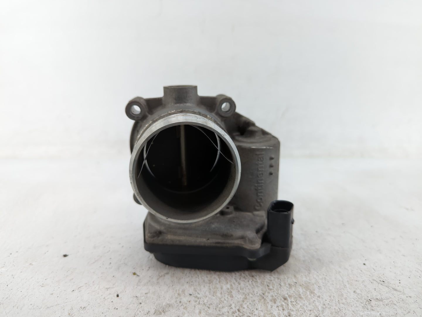 2009-2017 Volkswagen Cc Throttle Body P/N:06F 133 062 G 06F 133 062 Q Fits OEM Used Auto Parts - Oemusedautoparts1.com