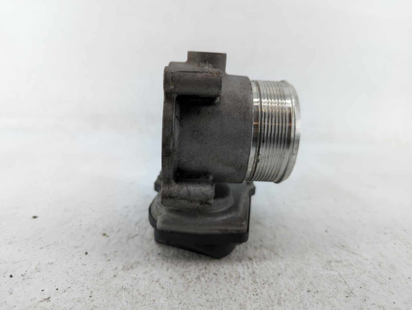 2009-2017 Volkswagen Cc Throttle Body P/N:06F 133 062 G 06F 133 062 Q Fits OEM Used Auto Parts - Oemusedautoparts1.com