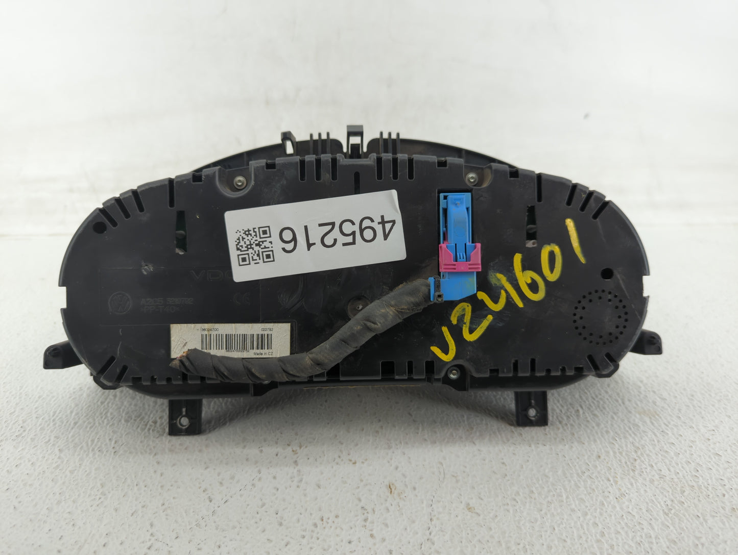 2013 Volkswagen Cc Instrument Cluster Speedometer Gauges P/N:3C8920 971B Fits OEM Used Auto Parts - Oemusedautoparts1.com