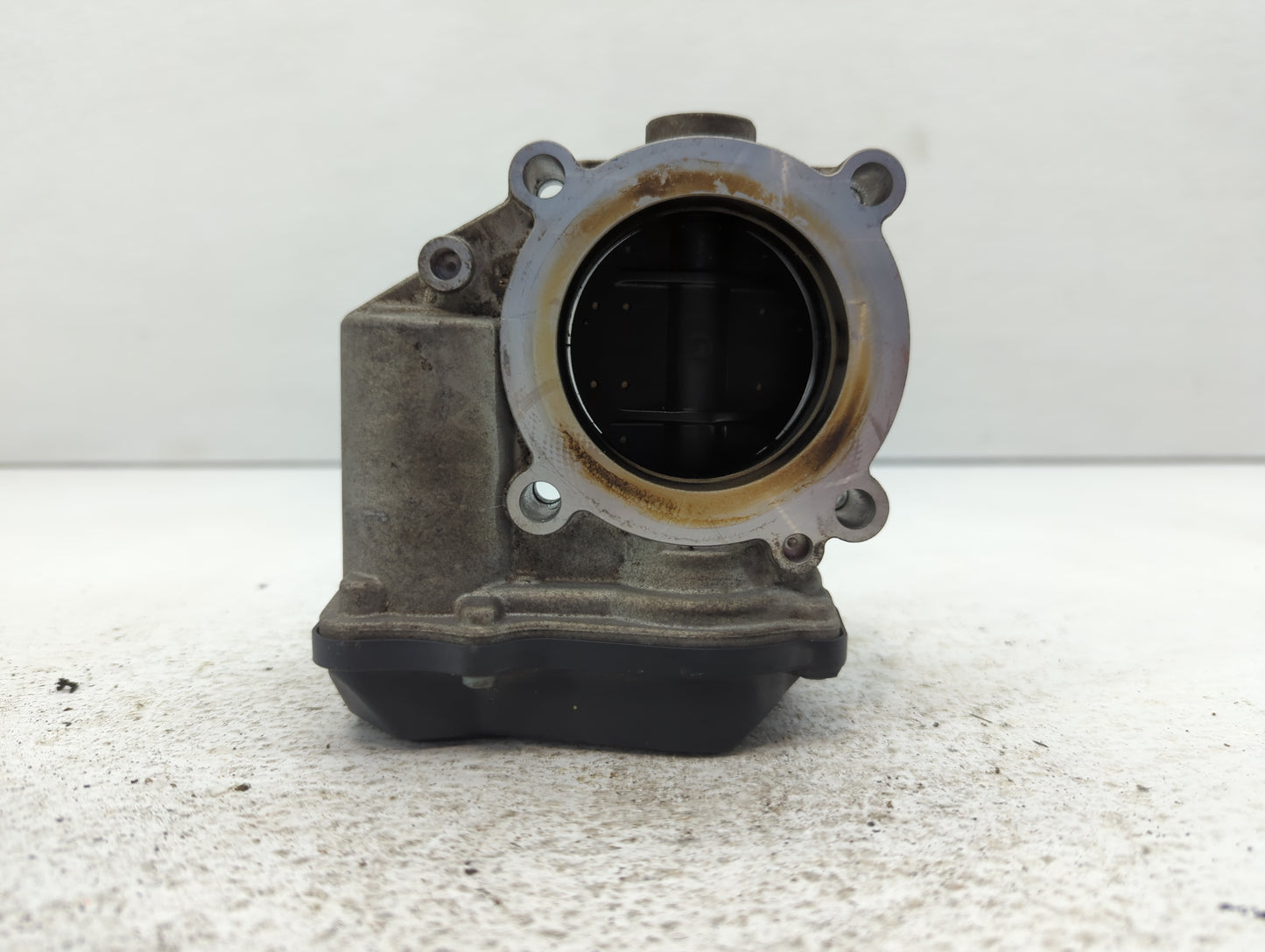 2009-2017 Volkswagen Cc Throttle Body P/N:06F 133 062 Fits OEM Used Auto Parts - Oemusedautoparts1.com