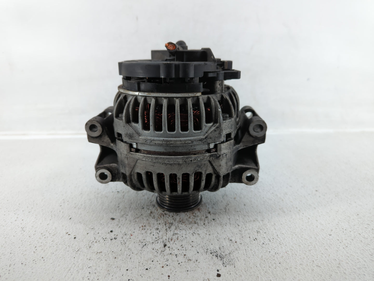 2009-2017 Volkswagen Cc Alternator Replacement Generator Charging Assembly Engine OEM P/N:06B 903 016AB Fits OEM Used Auto P