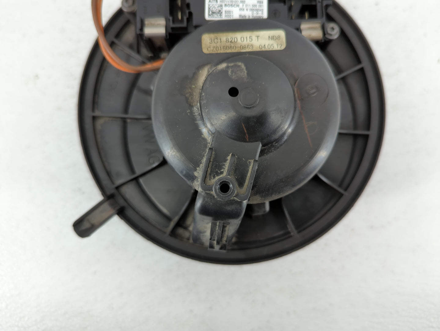 2013-2017 Volkswagen Cc Heater AC Blower Motor P/N:3C1 820 015 T CZ246810-5384 Fits Fits 2013 2014 2015 2016 2017 2018 OEM U