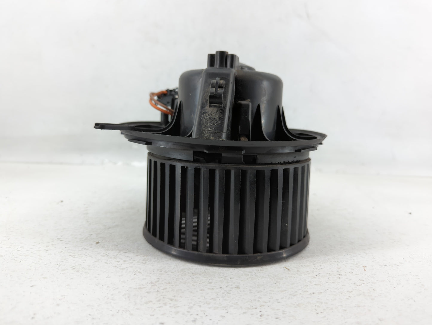 2013-2017 Volkswagen Cc Heater AC Blower Motor P/N:3C1 820 015 T CZ246810-5384 Fits Fits 2013 2014 2015 2016 2017 2018 OEM U