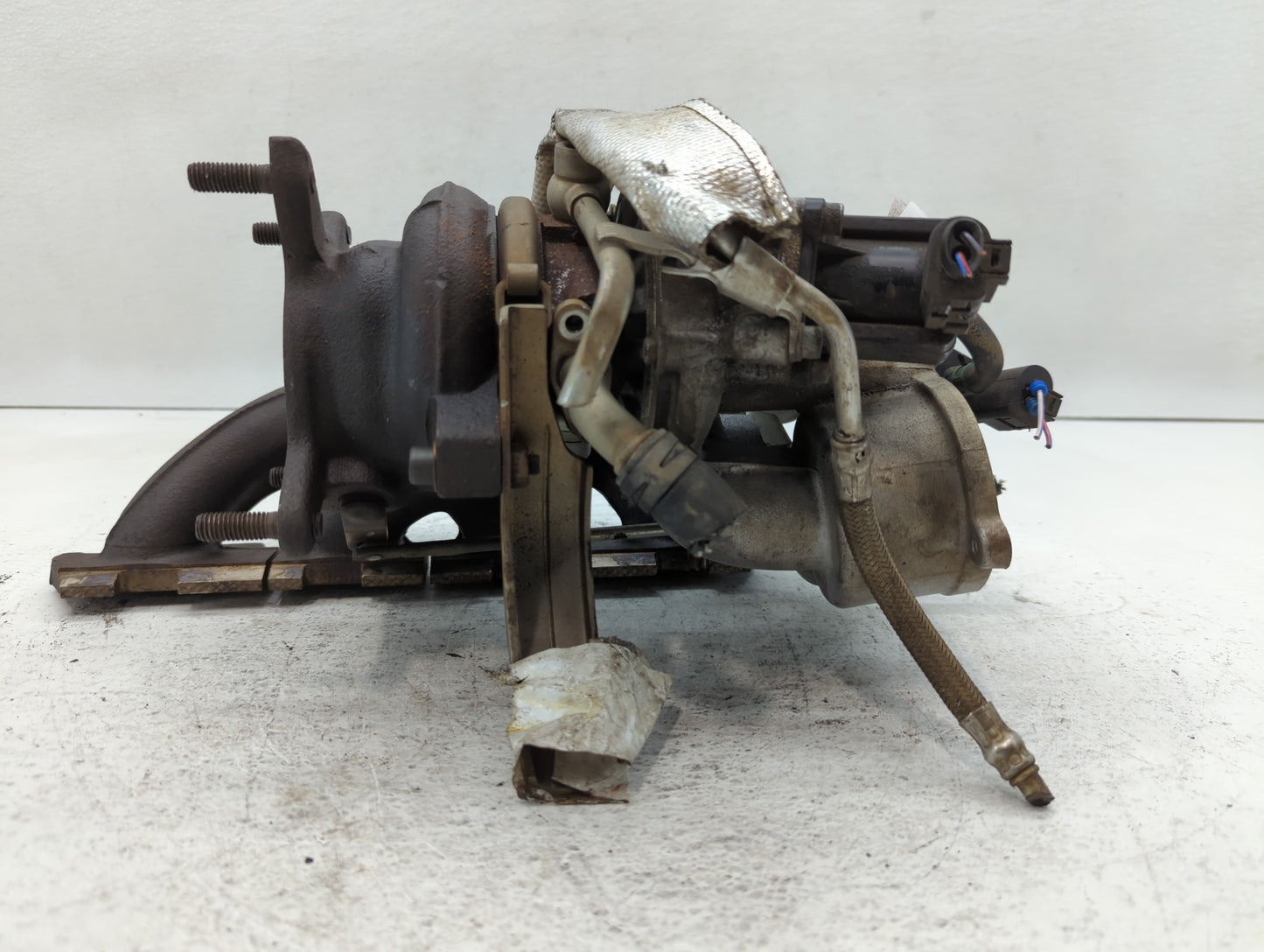 2017-2017 Volkswagen Cc Turbocharger Exhaust Manifold With Turbo Charger - Oemusedautoparts1.com