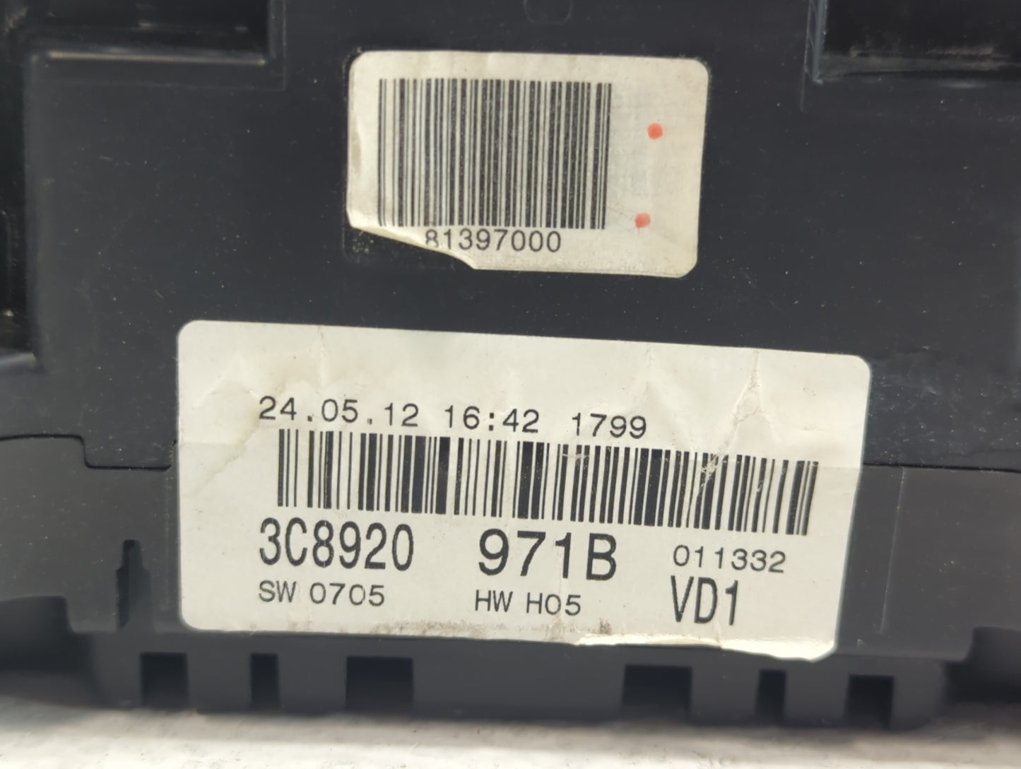 2013 Volkswagen Cc Instrument Cluster Speedometer Gauges P/N:3C8920 971B Fits OEM Used Auto Parts - Oemusedautoparts1.com