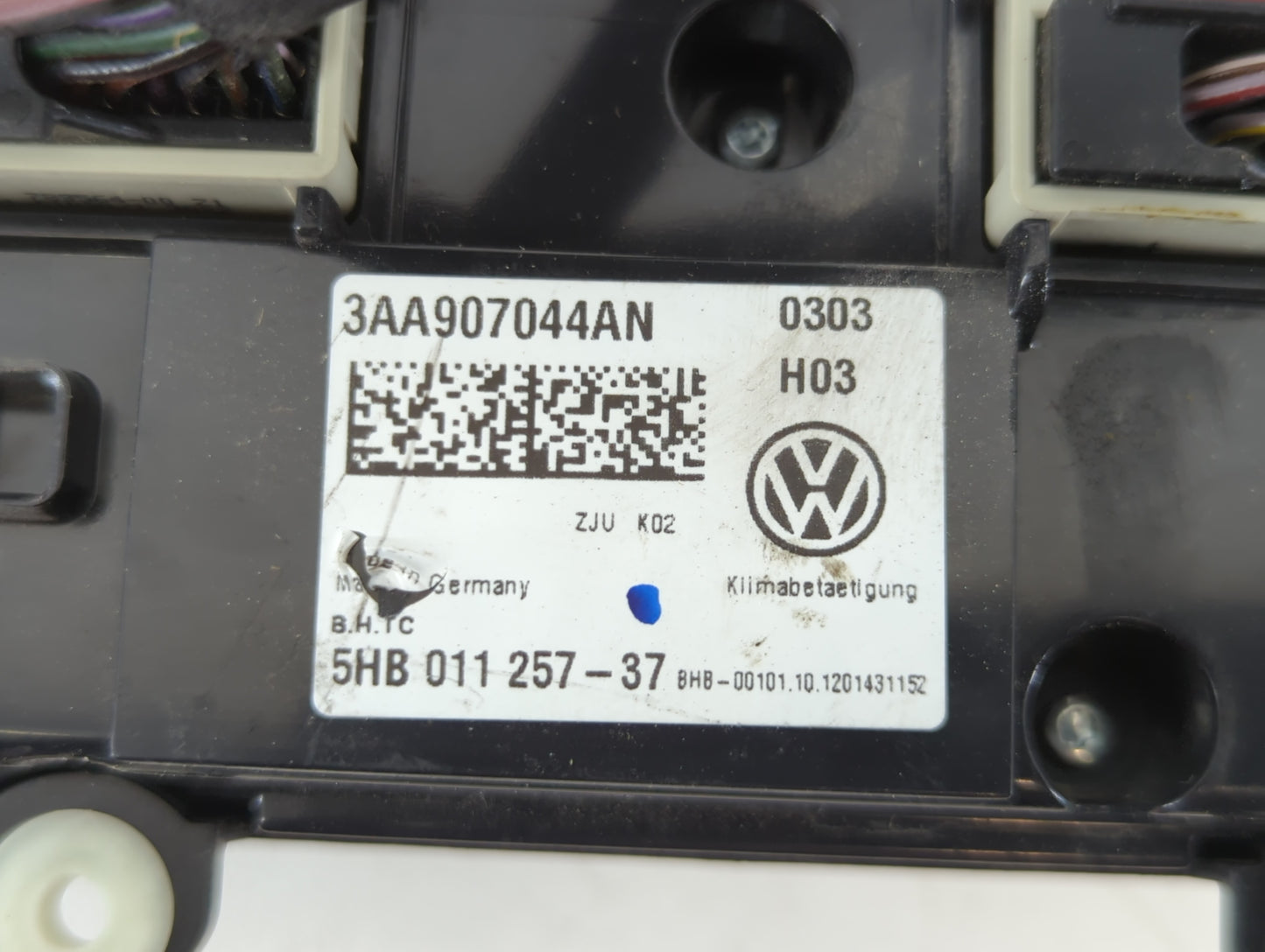 2013-2014 Volkswagen Cc Climate Control Module Temperature AC/Heater Replacement P/N:3AA907044AN Fits Fits 2013 2014 OEM Use