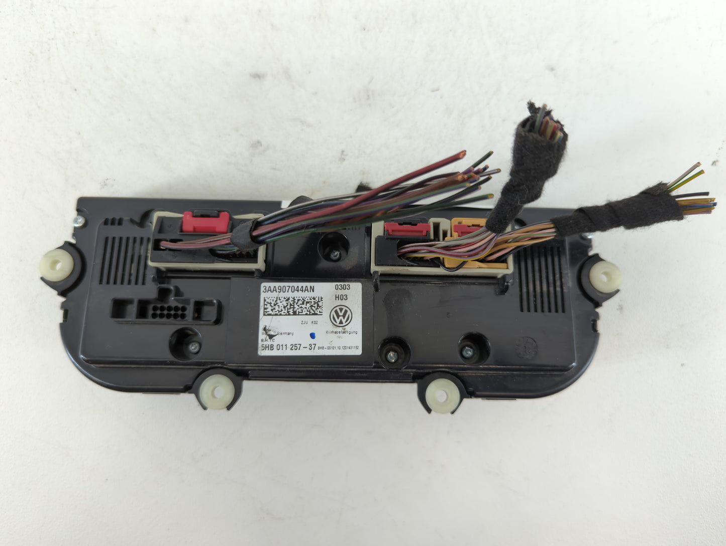 2013-2014 Volkswagen Cc Climate Control Module Temperature AC/Heater Replacement P/N:3AA907044AN Fits Fits 2013 2014 OEM Use