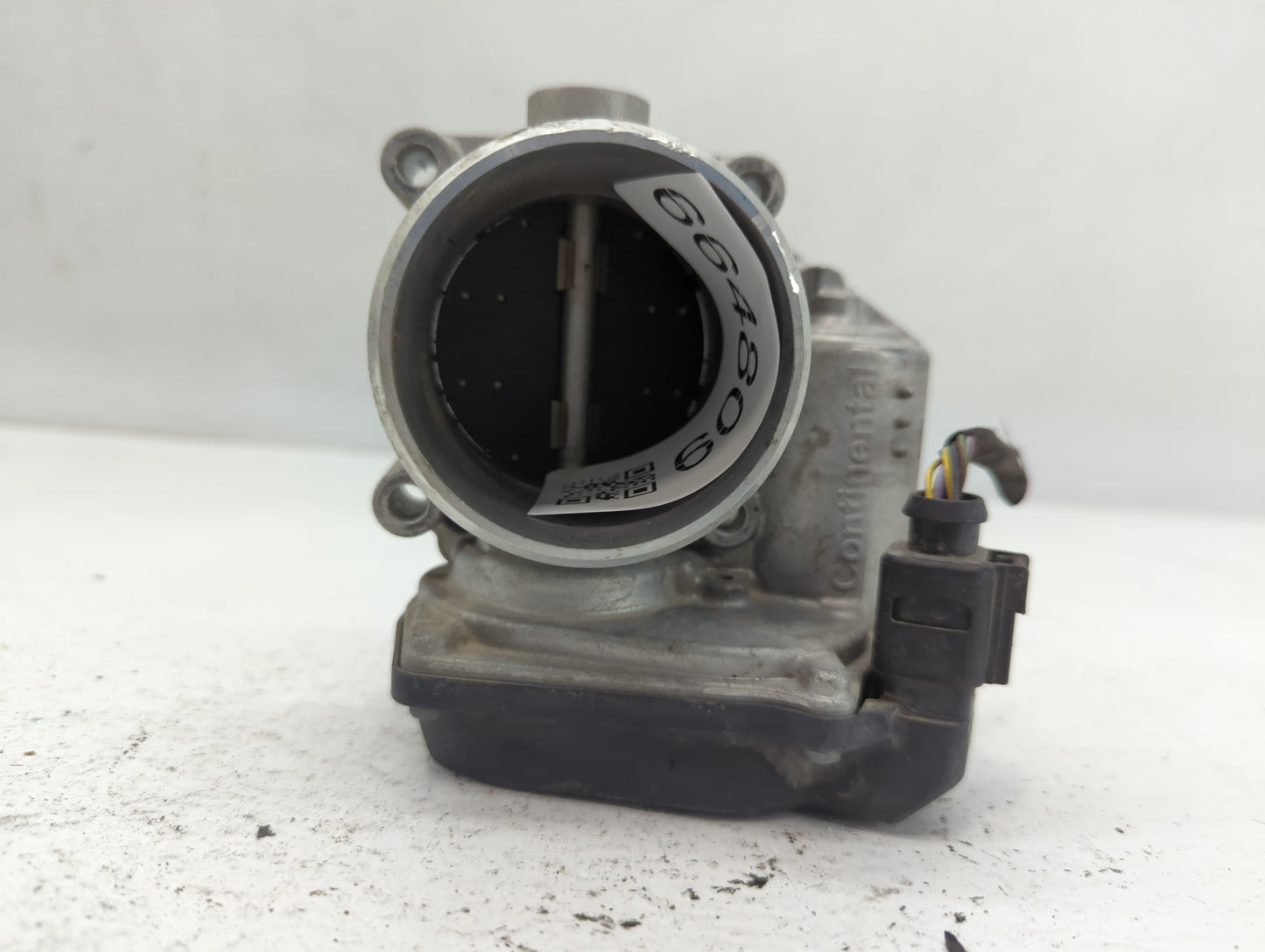 2009-2017 Volkswagen Cc Throttle Body P/N:06F 133 062 Q Fits OEM Used Auto Parts - Oemusedautoparts1.com