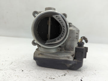 2009-2017 Volkswagen Cc Throttle Body P/N:06F 133 062 Q Fits OEM Used Auto Parts - Oemusedautoparts1.com
