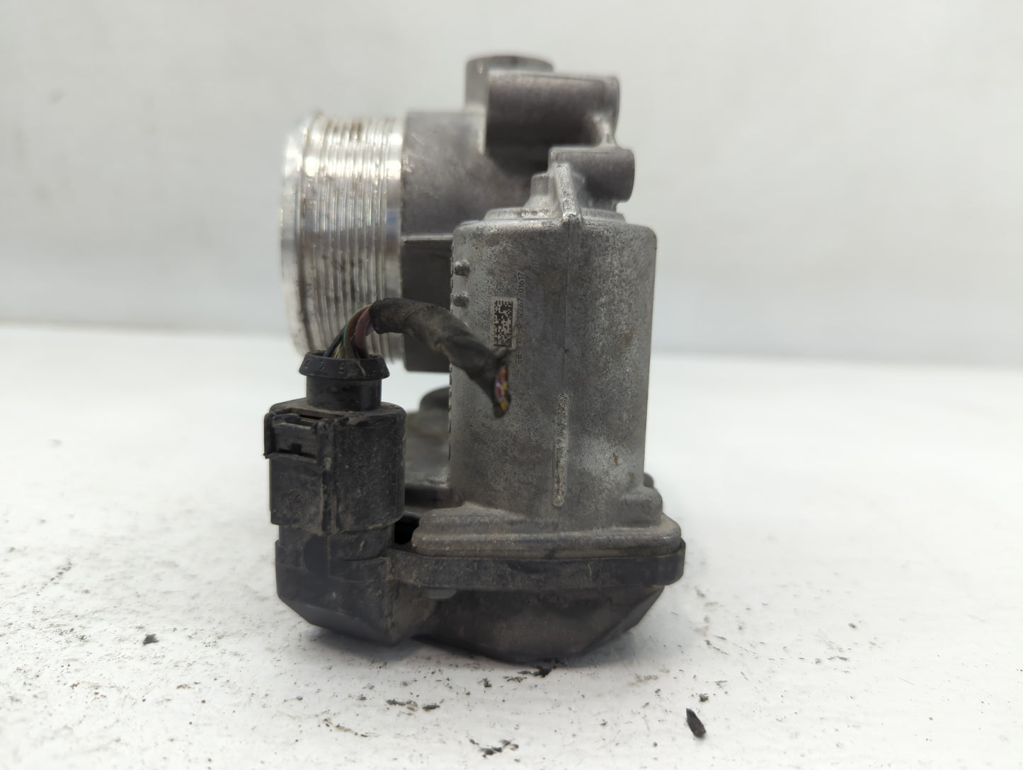 2009-2017 Volkswagen Cc Throttle Body P/N:06F 133 062 Q Fits OEM Used Auto Parts - Oemusedautoparts1.com