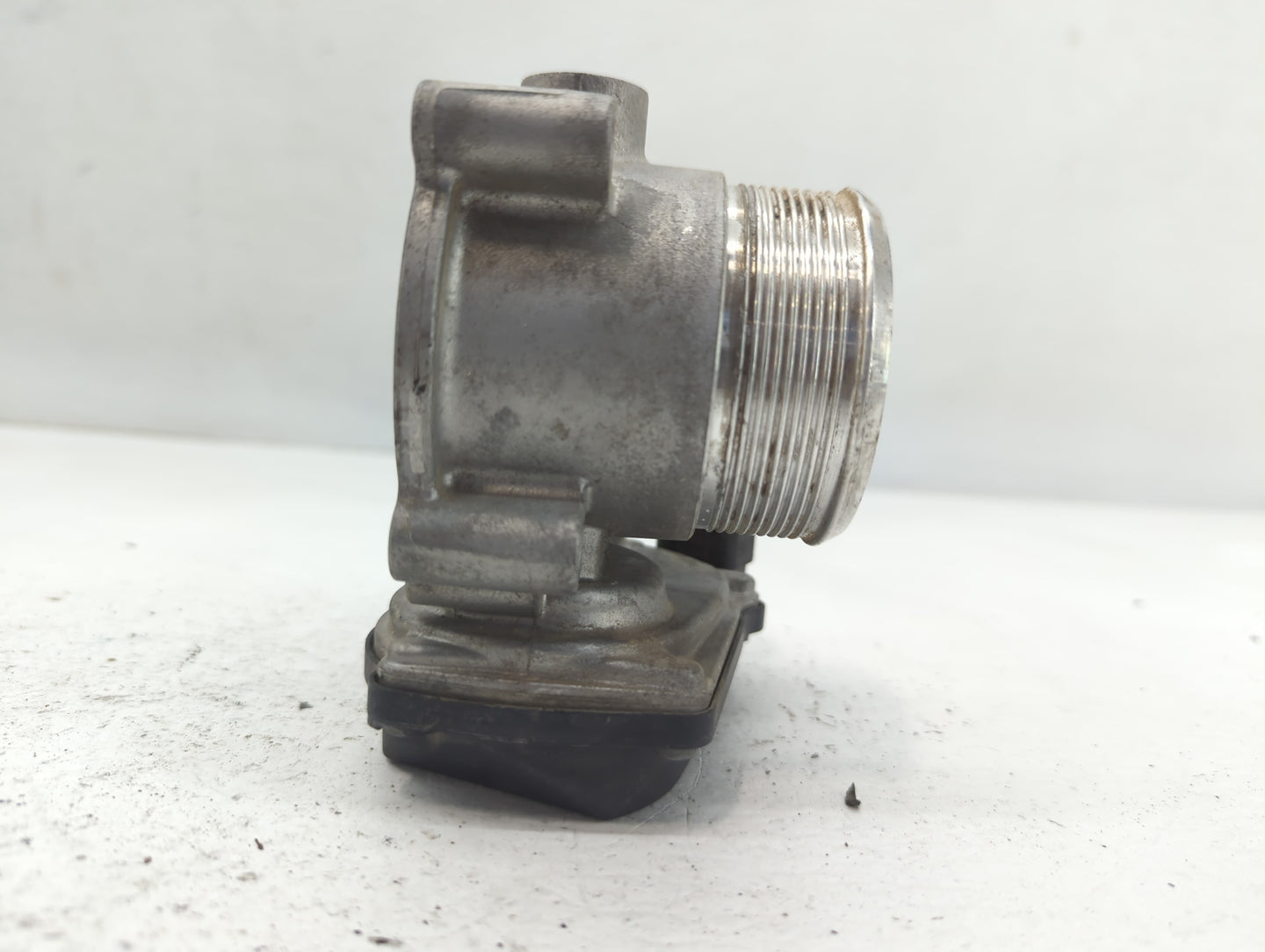 2009-2017 Volkswagen Cc Throttle Body P/N:06F 133 062 Q Fits OEM Used Auto Parts - Oemusedautoparts1.com