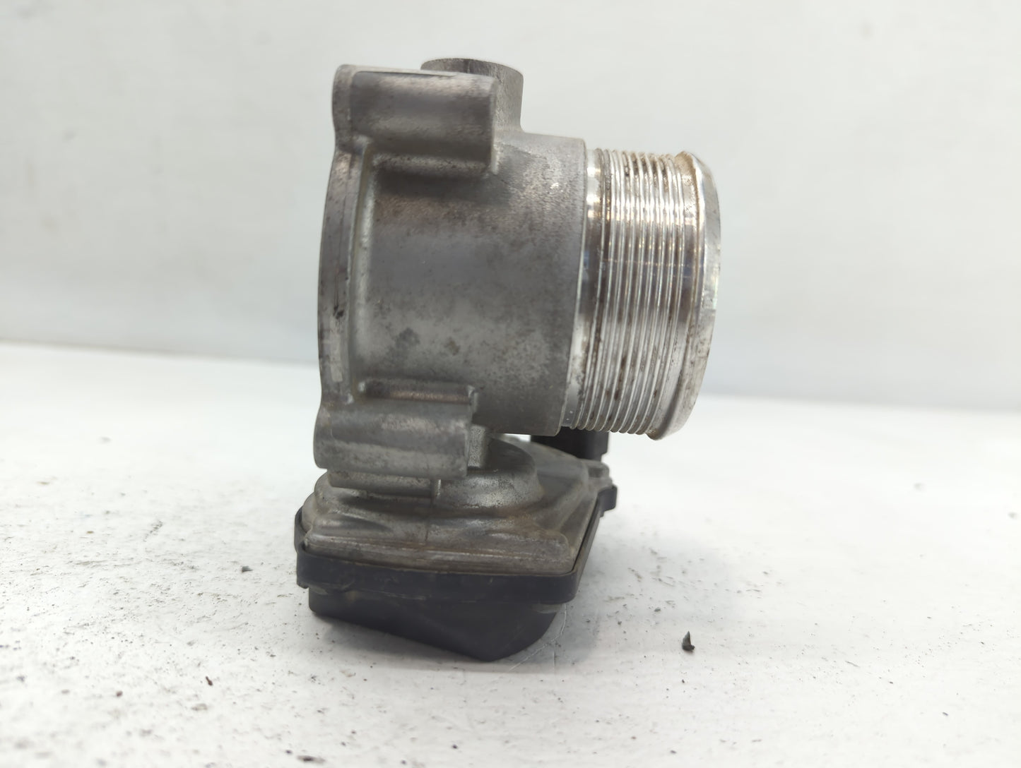 2009-2017 Volkswagen Cc Throttle Body P/N:06F 133 062 Q Fits OEM Used Auto Parts - Oemusedautoparts1.com