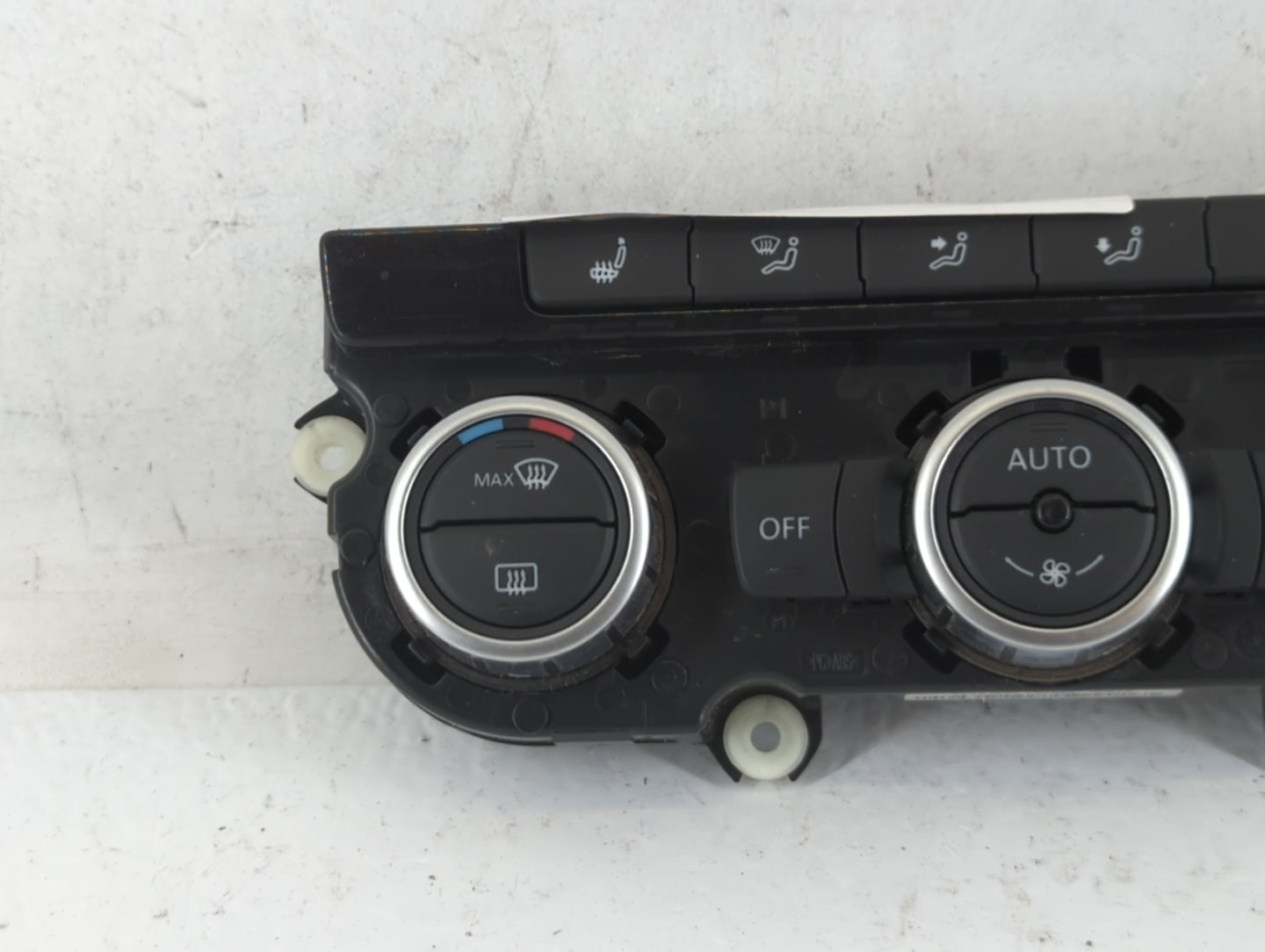 2013-2014 Volkswagen Cc Climate Control Module Temperature AC/Heater Replacement P/N:3AA90704AN Fits Fits 2013 2014 OEM Used