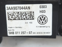 2013-2014 Volkswagen Cc Climate Control Module Temperature AC/Heater Replacement P/N:3AA90704AN Fits Fits 2013 2014 OEM Used